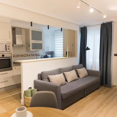 Housingleon San Isidoro アパート レオン